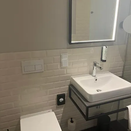 Ina Boutique Hannover-linden - Digital Access - Self Check-in Ганновер